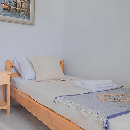 Martha's Filoxenia Drios