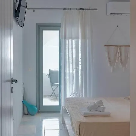 Martha's Filoxenia * Drios