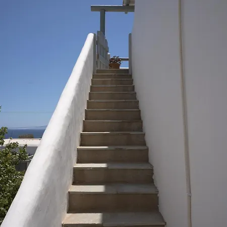 Martha's Filoxenia Apartment *